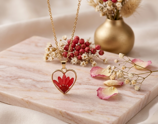 Collana Eternal flower petals