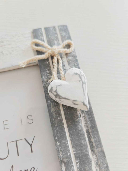 Cornice shabby love