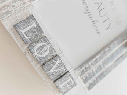 Cornice shabby love