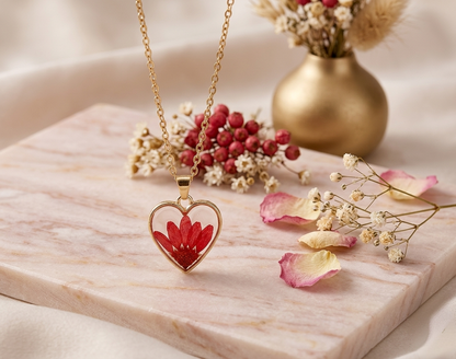 Collana Eternal flower petals